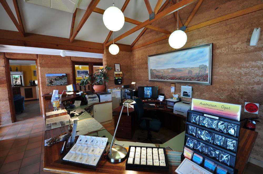 Mud Hut Motel Coober Pedy Exterior foto