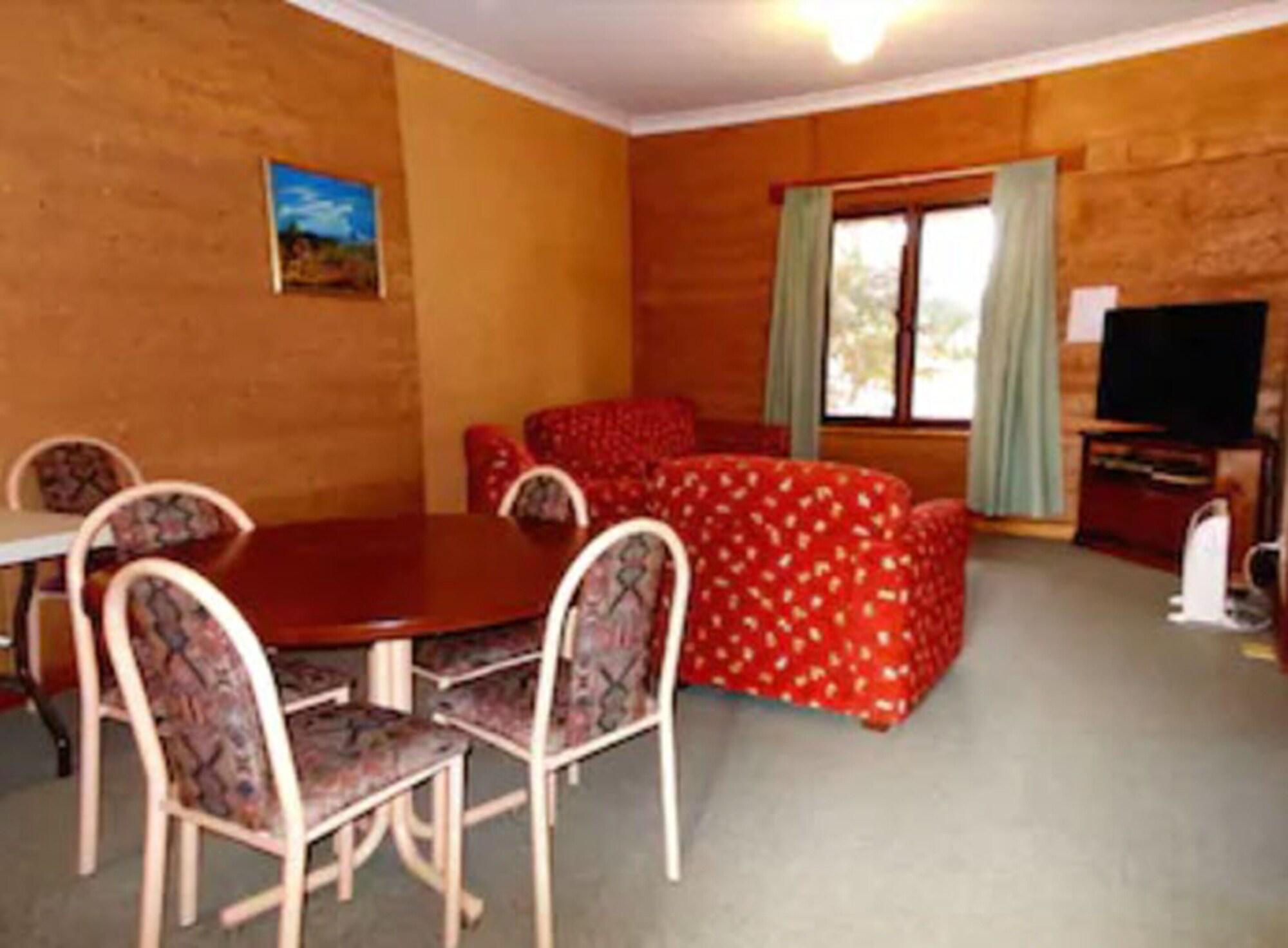 Mud Hut Motel Coober Pedy Exterior foto