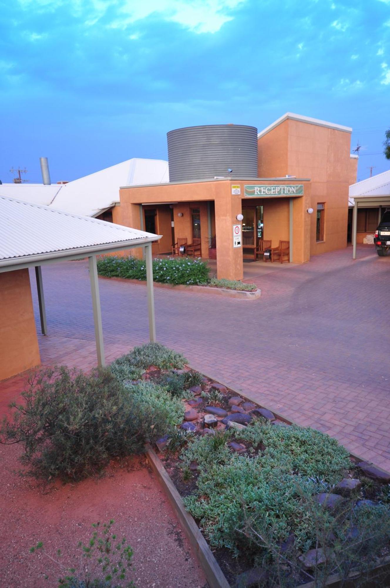 Mud Hut Motel Coober Pedy Exterior foto