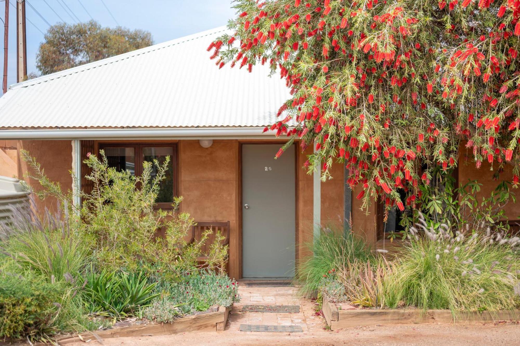 Mud Hut Motel Coober Pedy Exterior foto