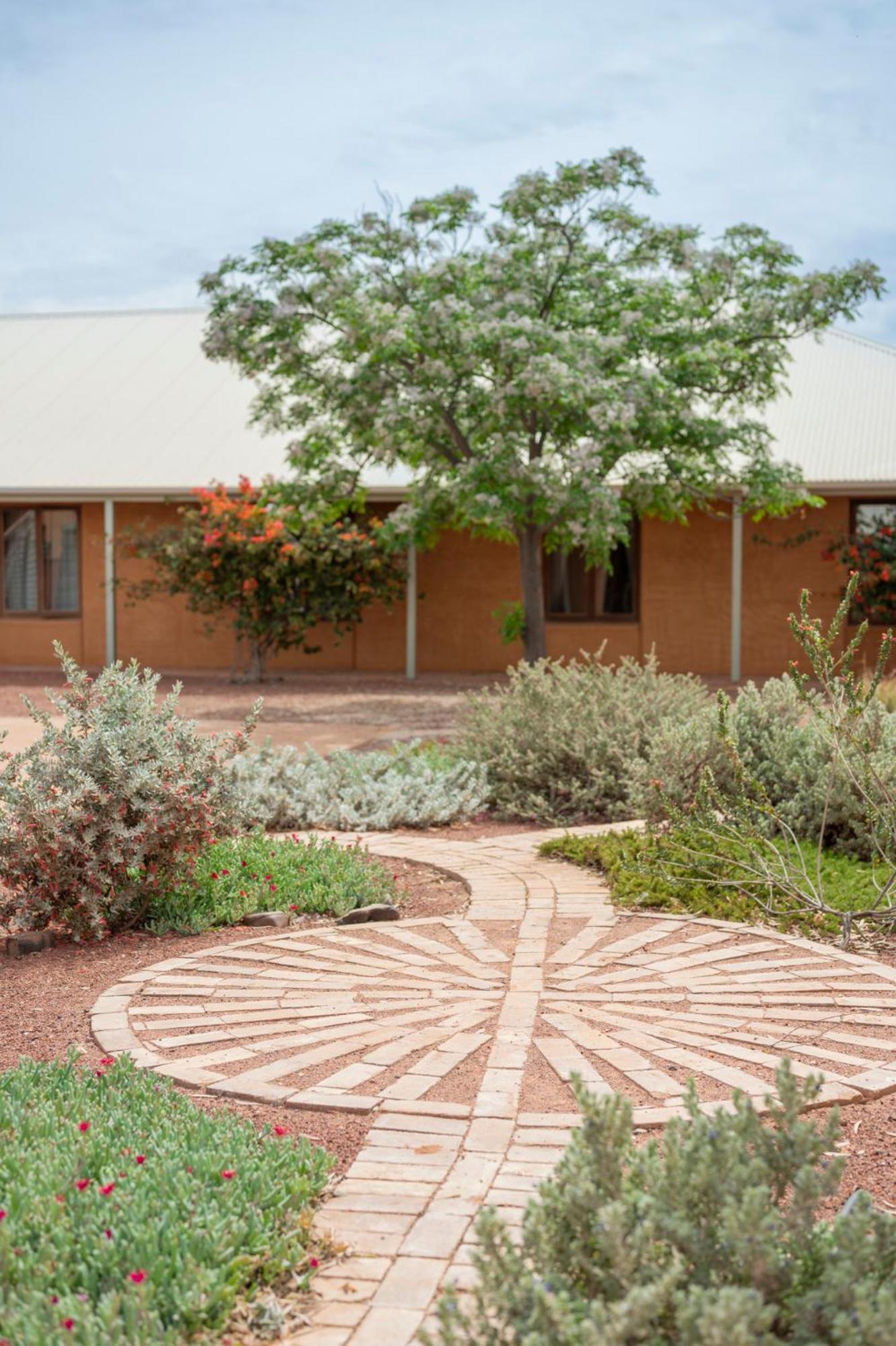 Mud Hut Motel Coober Pedy Exterior foto