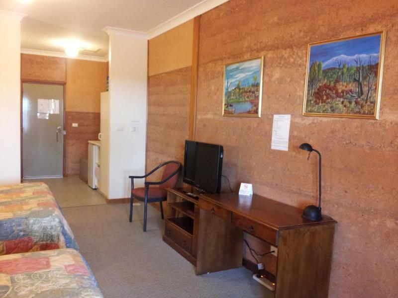 Mud Hut Motel Coober Pedy Exterior foto